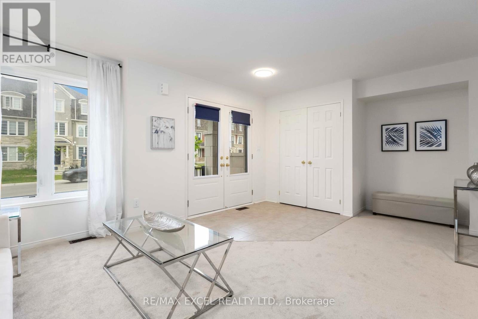 69 William F Bell Parkway, Richmond Hill, Ontario  L4S 0K1 - Photo 6 - N12384051