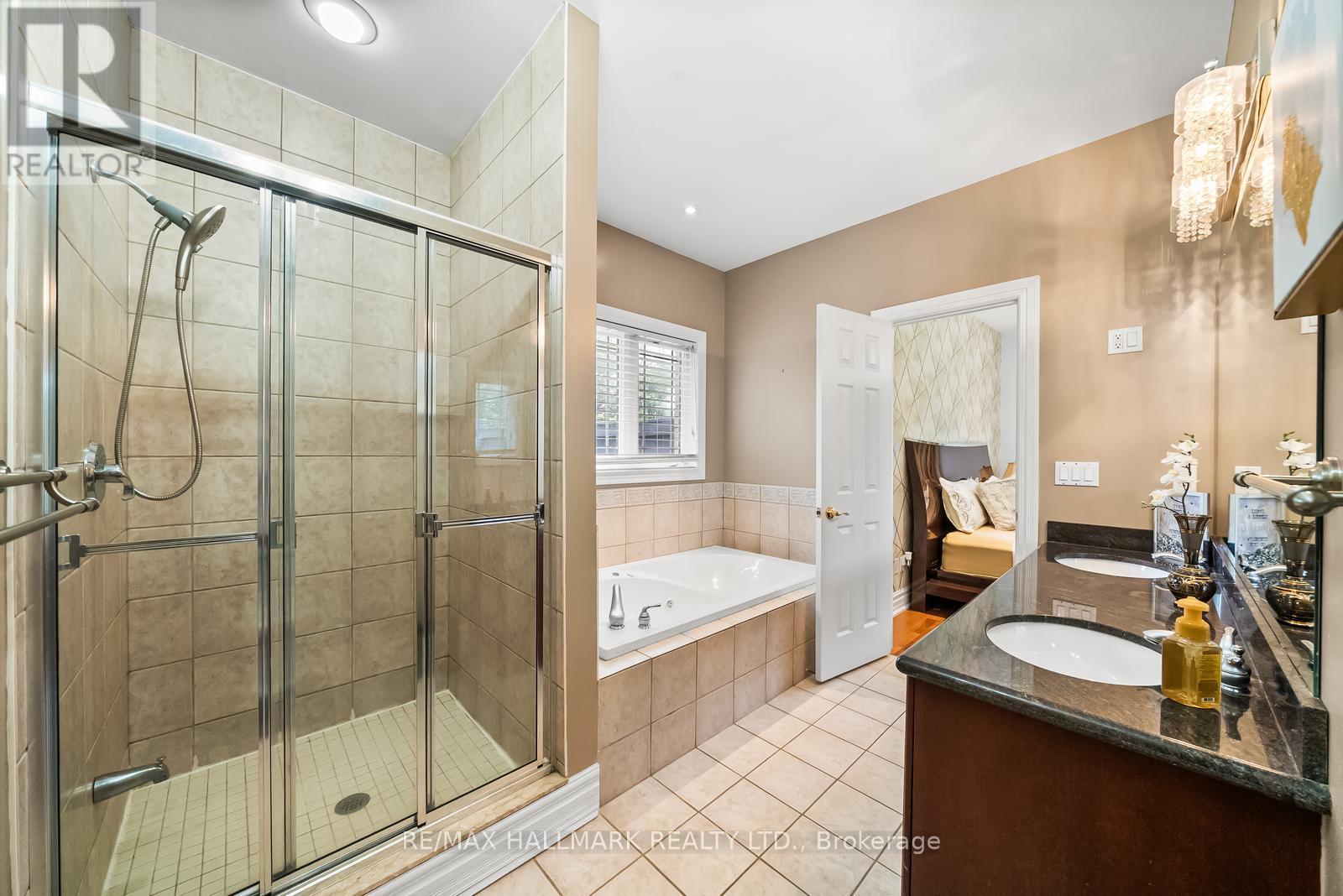 452 Athabasca Drive, Vaughan, Ontario  L6A 3S2 - Photo 22 - N12384113
