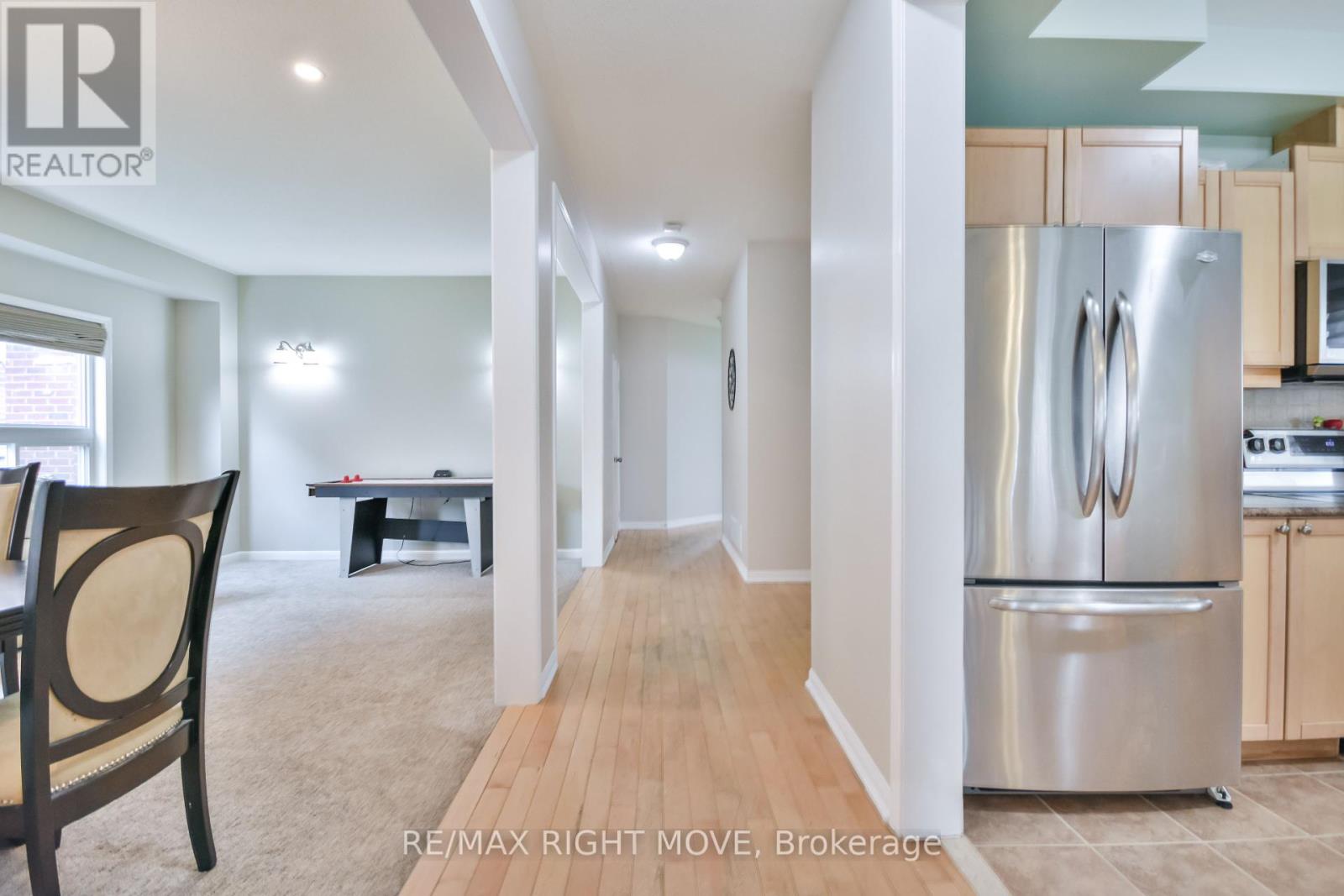 132 The Queensway, Barrie, Ontario  L4M 0B4 - Photo 19 - S12384042