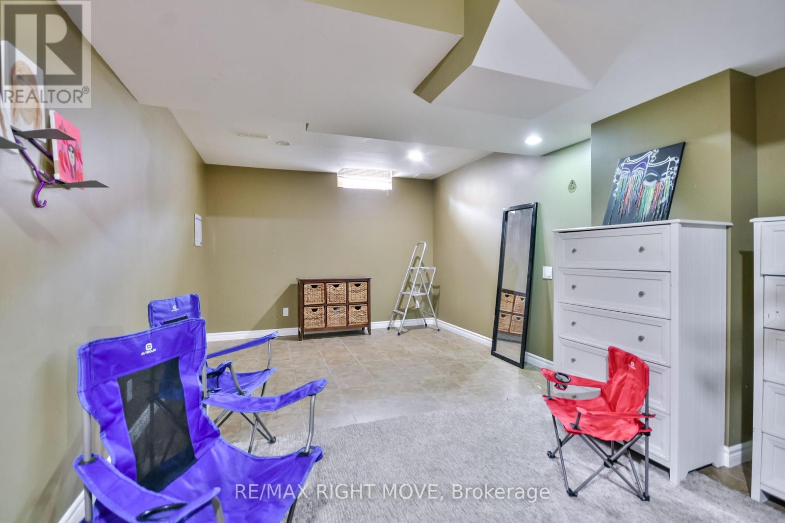132 The Queensway, Barrie, Ontario  L4M 0B4 - Photo 36 - S12384042
