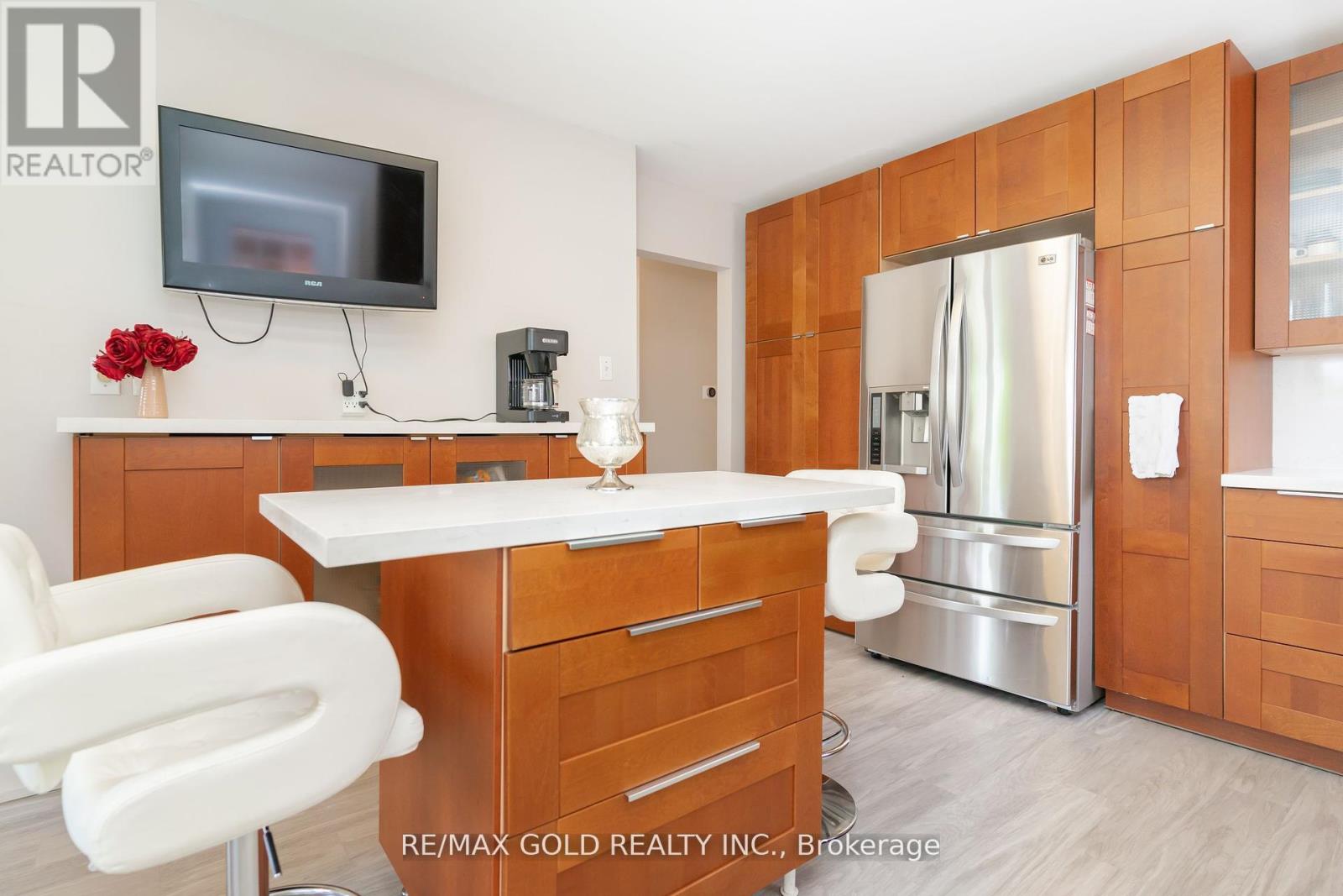 29 Devonshire Drive, Brampton, Ontario  L6T 3G5 - Photo 16 - W12383928