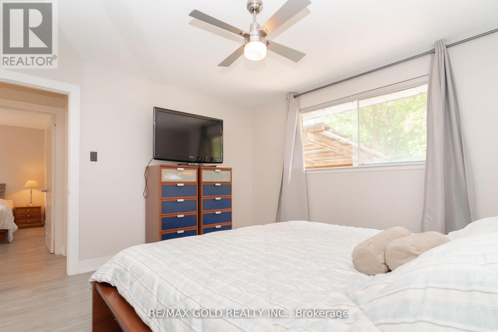 29 Devonshire Drive, Brampton, Ontario  L6T 3G5 - Photo 20 - W12383928