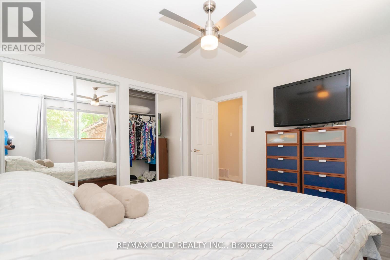 29 Devonshire Drive, Brampton, Ontario  L6T 3G5 - Photo 21 - W12383928