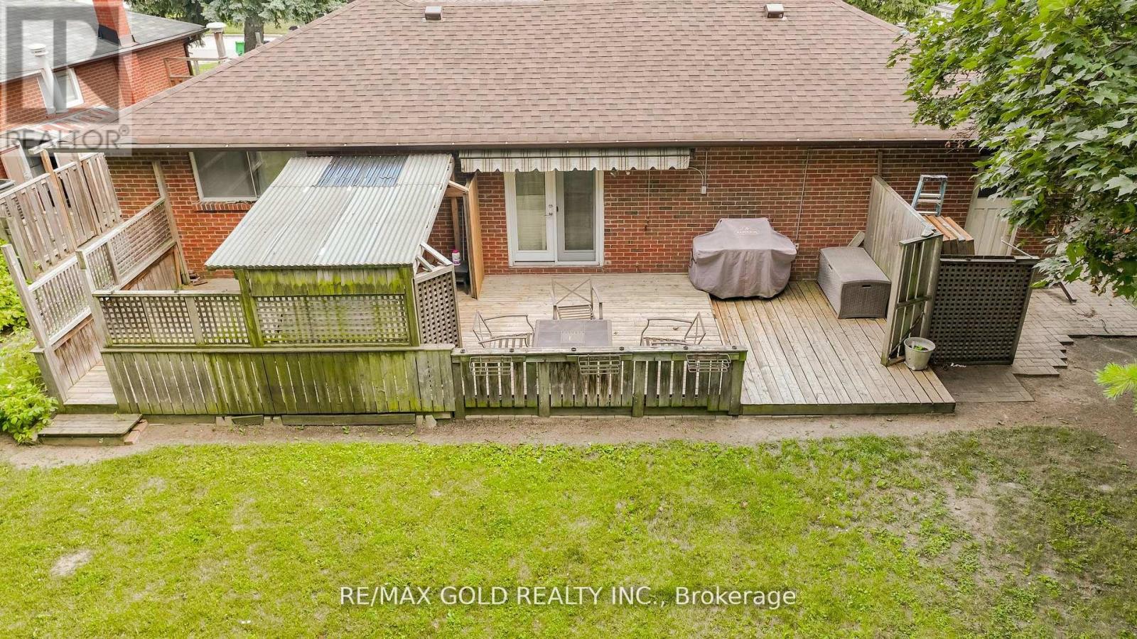 29 Devonshire Drive, Brampton, Ontario  L6T 3G5 - Photo 41 - W12383928