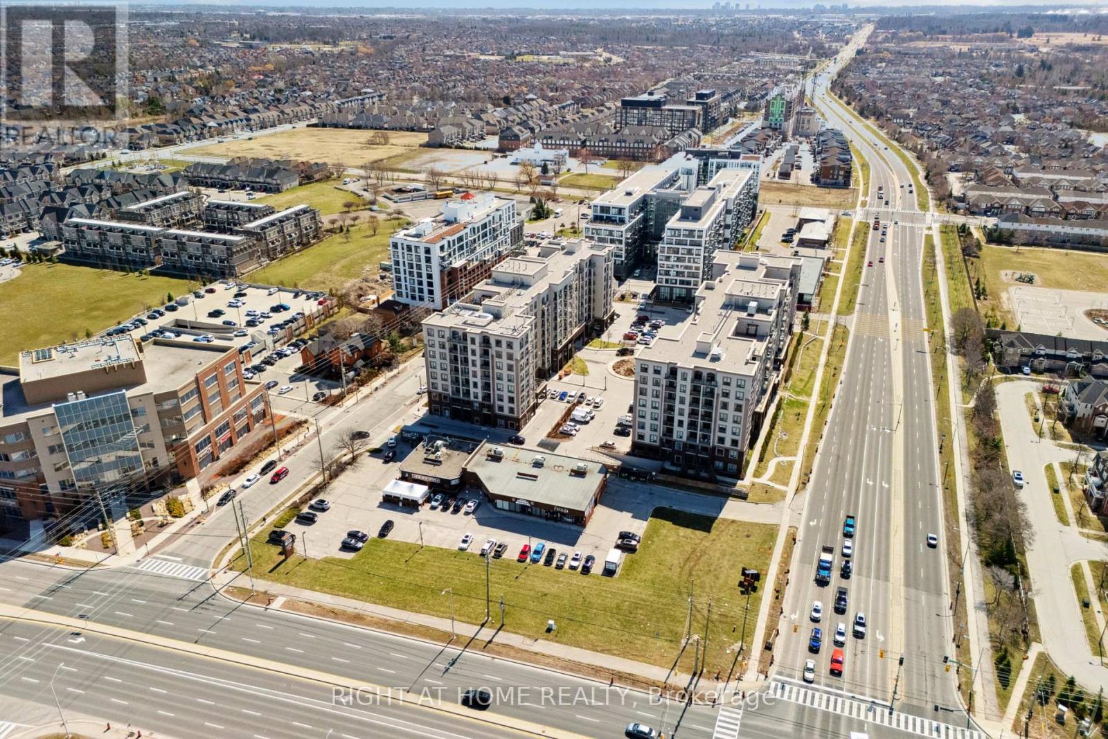 815 - 2486 Old Bronte Road, Oakville, Ontario  L6M 4J2 - Photo 50 - W12384038