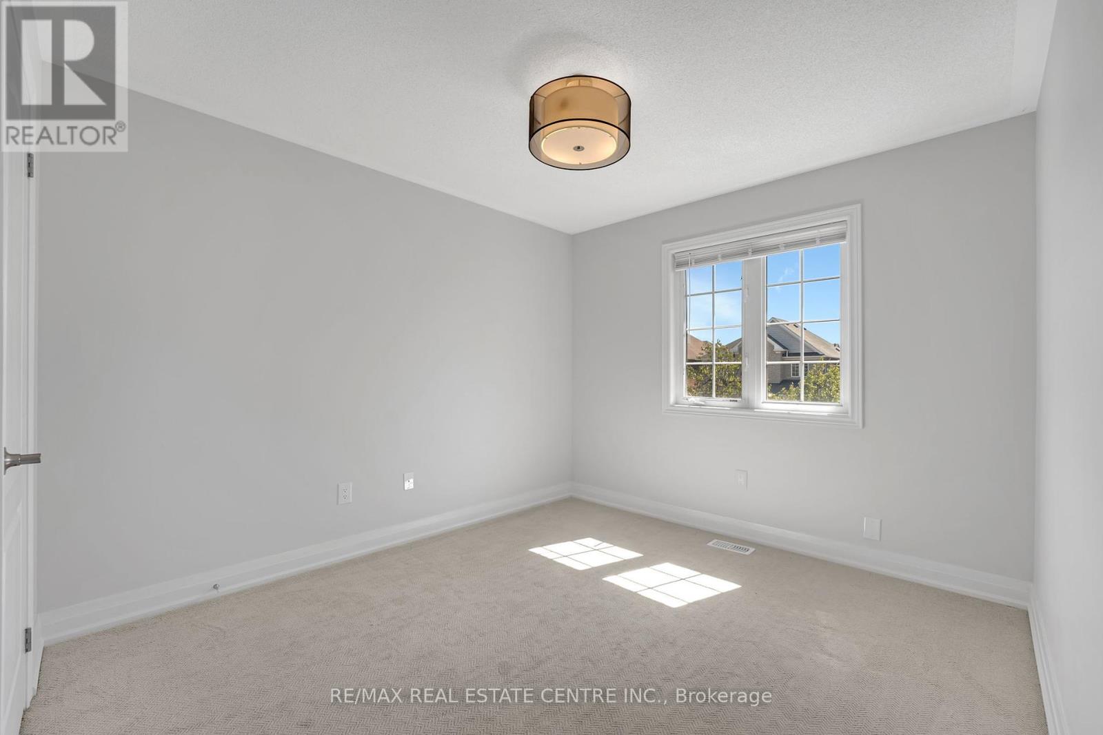 28 Fallharvest Avenue, Brampton, Ontario  L6Y 0P2 - Photo 31 - W12384082