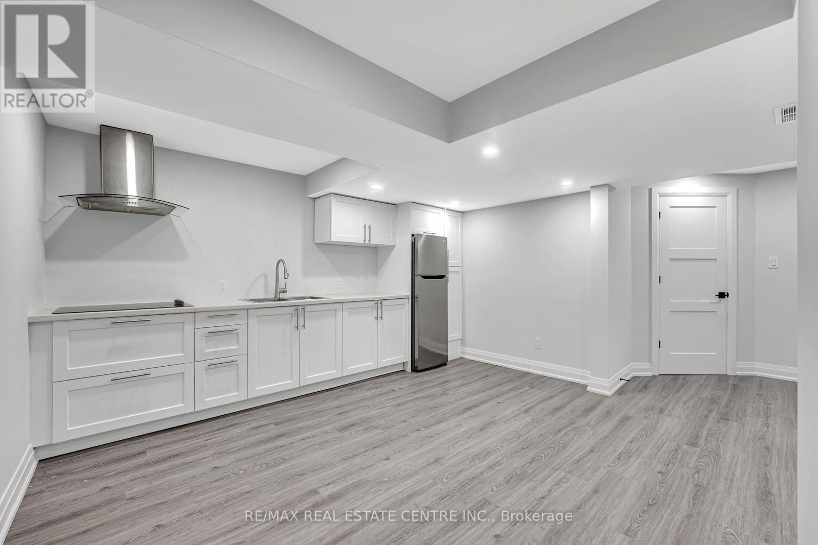 28 Fallharvest Avenue, Brampton, Ontario  L6Y 0P2 - Photo 38 - W12384082