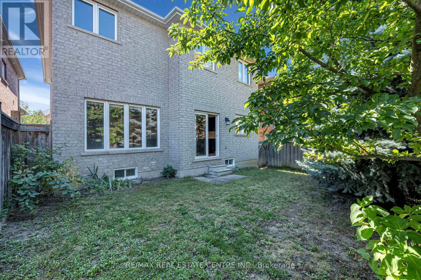 28 Fallharvest Avenue, Brampton, Ontario  L6Y 0P2 - Photo 48 - W12384082