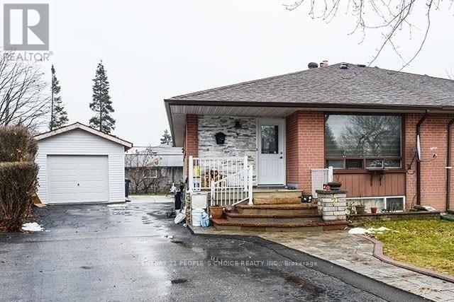 Main - 7 Albion Crescent, Brampton, Ontario  L6T 1L3 - Photo 2 - W12384090