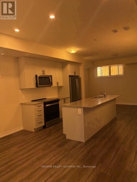 1585 - 120 Rose Way, Milton (Cb Cobban), Ontario  L9T 7E7 - Photo 5 - W12384127