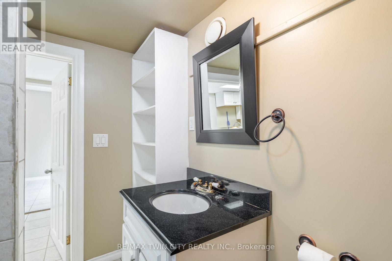 11 West Church Street, Norfolk, Ontario  N0E 1Y0 - Photo 16 - X12383937