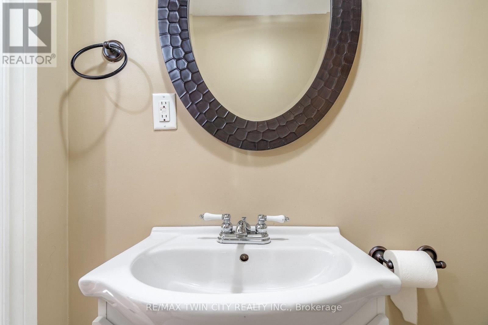 11 West Church Street, Norfolk, Ontario  N0E 1Y0 - Photo 28 - X12383937