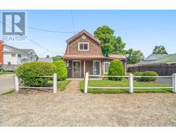 11 WEST CHURCH STREET, Norfolk, Ontario