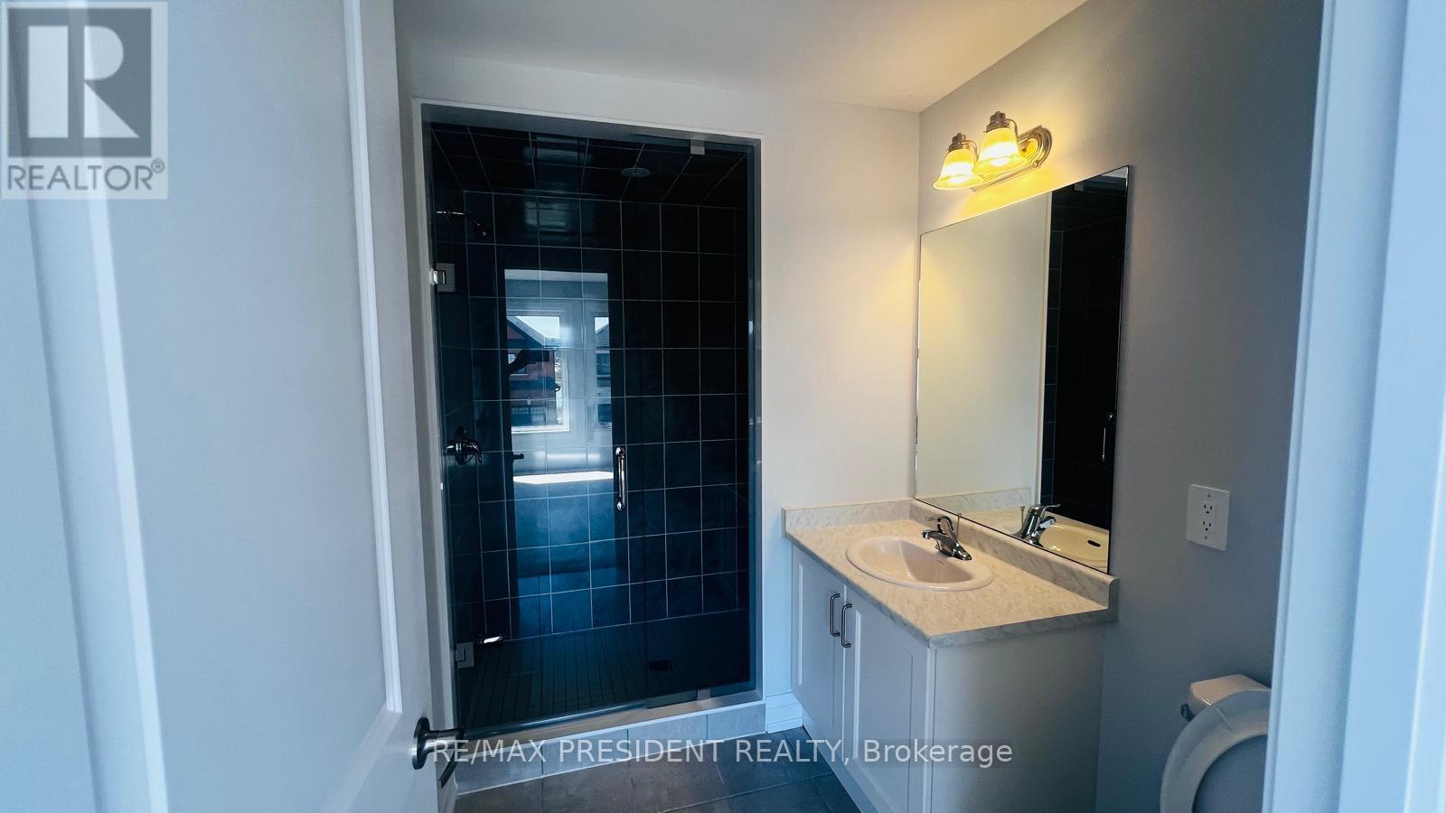 94 Butler Boulevard, Kawartha Lakes, Ontario  K9V 0S1 - Photo 10 - X12383971