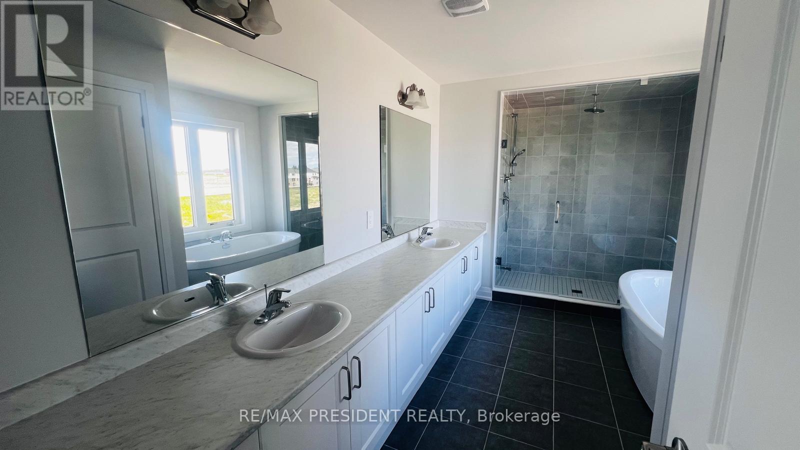 94 Butler Boulevard, Kawartha Lakes, Ontario  K9V 0S1 - Photo 16 - X12383971
