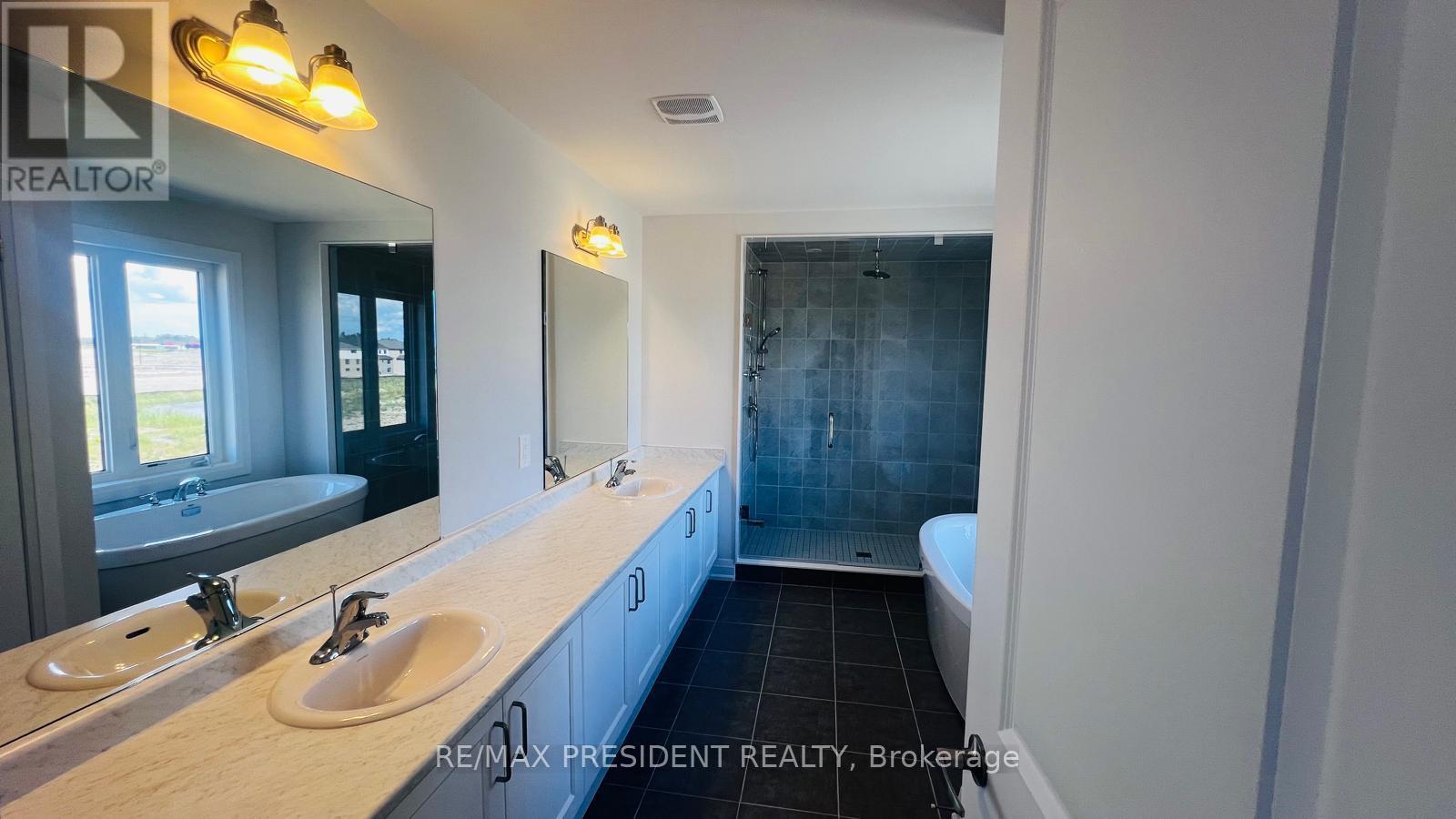 94 Butler Boulevard, Kawartha Lakes, Ontario  K9V 0S1 - Photo 17 - X12383971