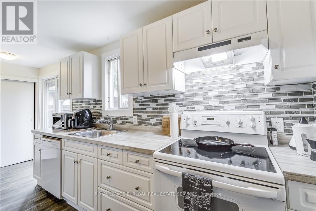 185 Simcoe Street E, Hamilton, Ontario  L8L 3N9 - Photo 14 - X12384016