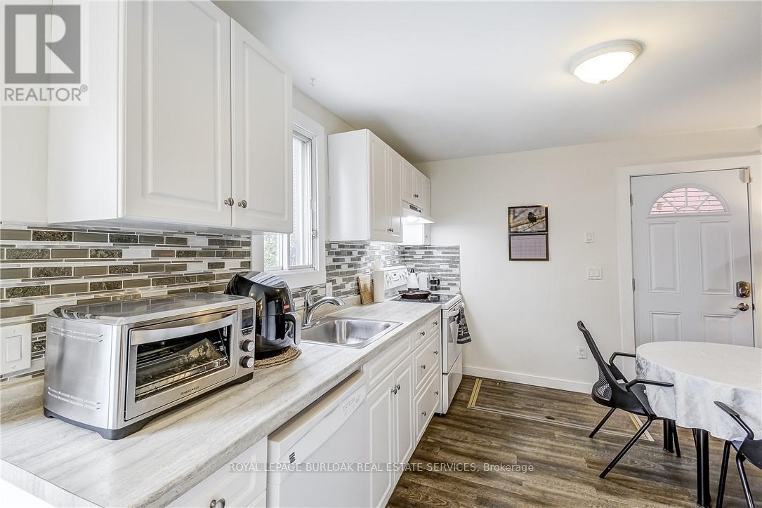 185 Simcoe Street E, Hamilton, Ontario  L8L 3N9 - Photo 15 - X12384016