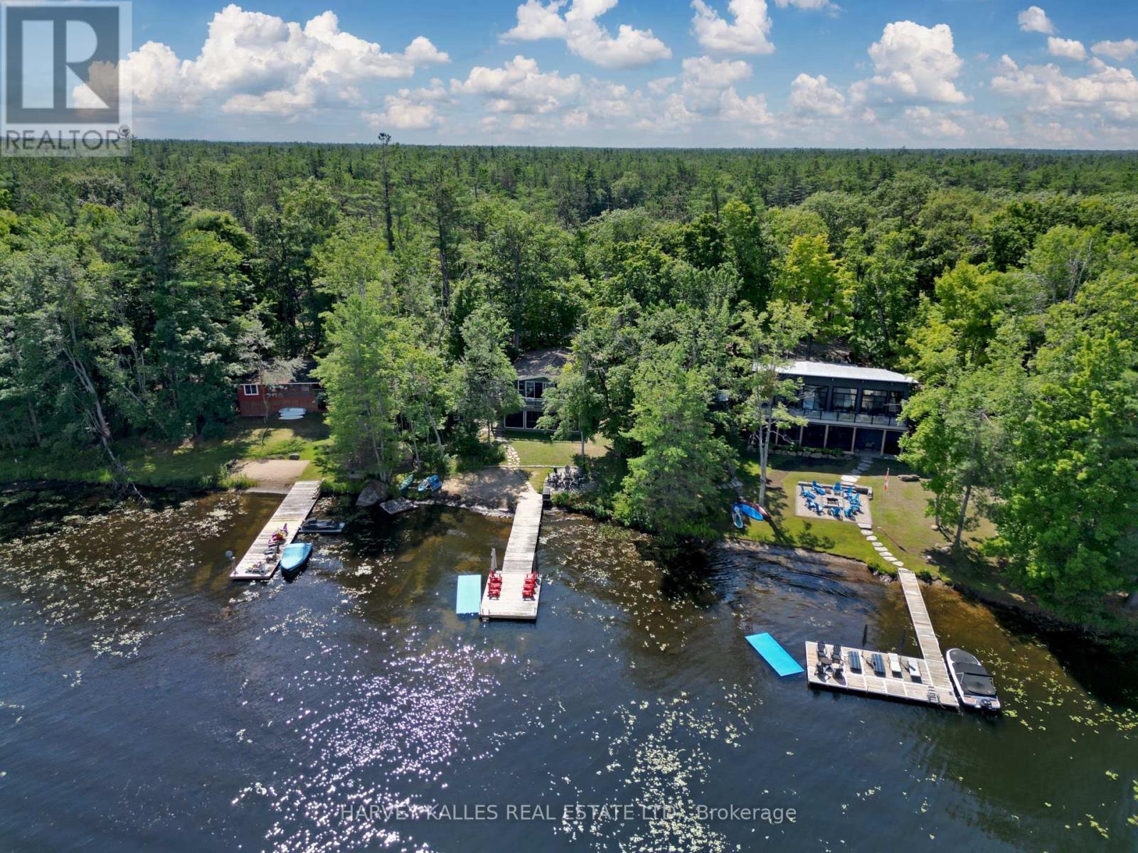 83 Pinetree Road, Gravenhurst, Ontario  P1P 1R2 - Photo 2 - X12383213