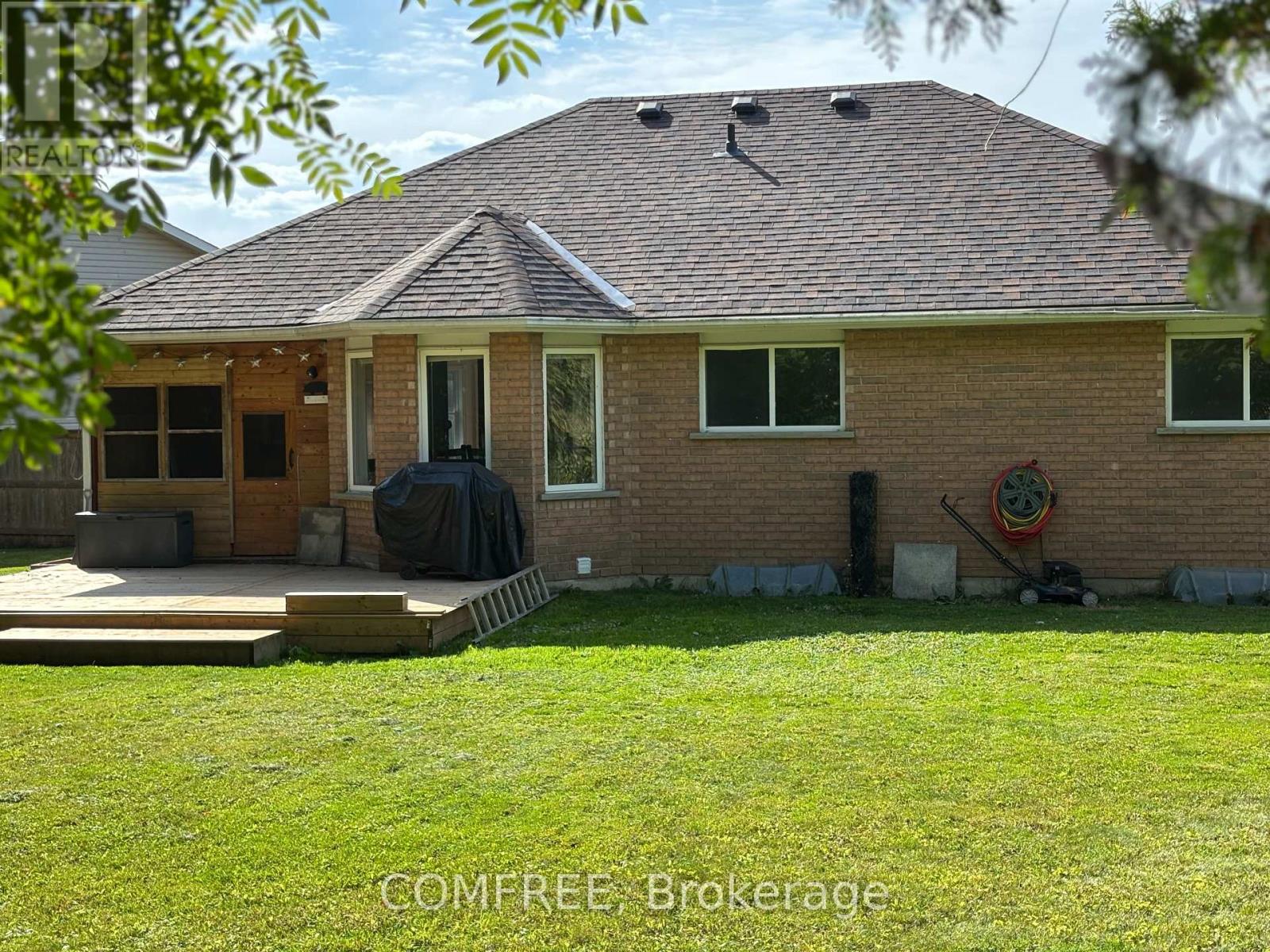25 Mcgregor Court, Southgate, Ontario  N0C 1B0 - Photo 7 - X12379056