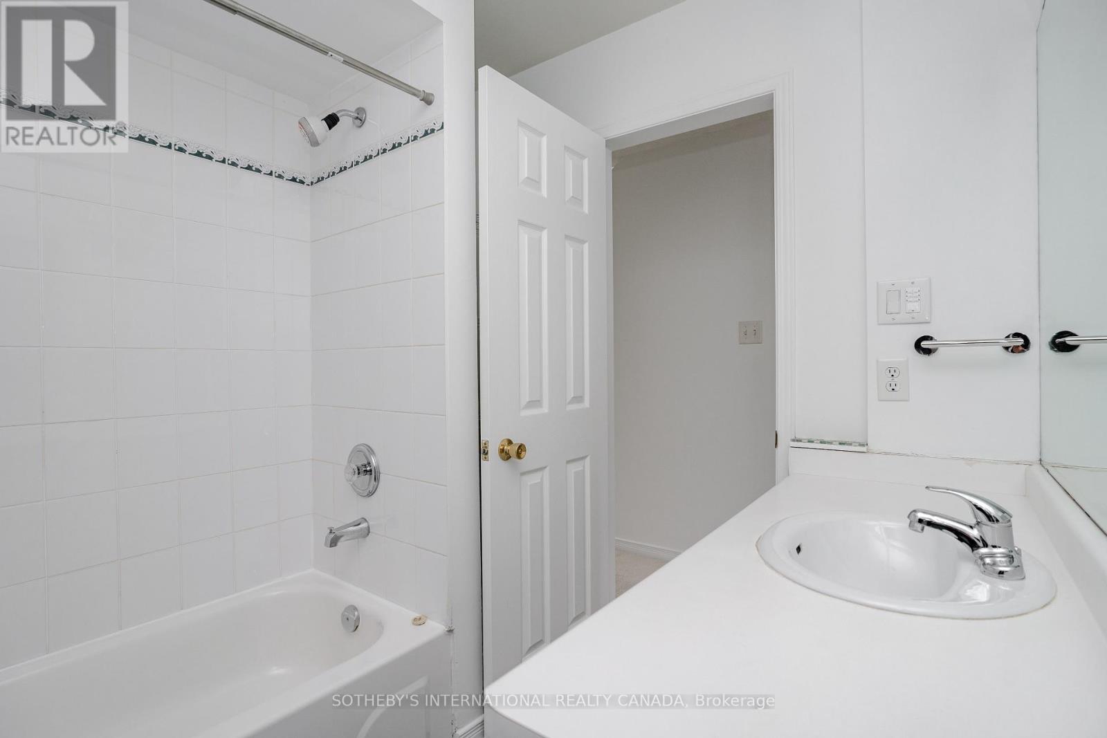 58a Poulett Street, Toronto, Ontario  M5A 1Z5 - Photo 21 - C12382887