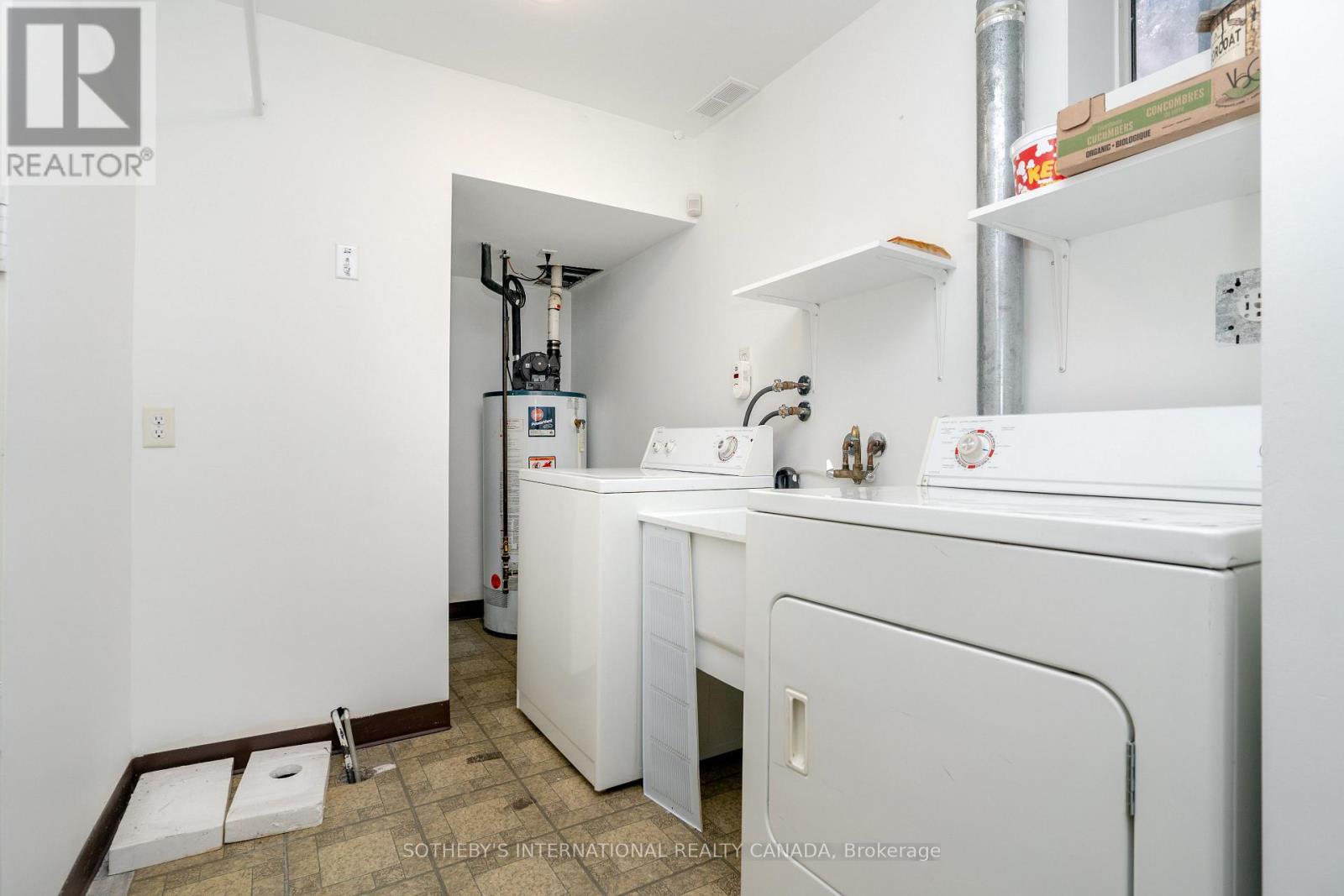 58a Poulett Street, Toronto, Ontario  M5A 1Z5 - Photo 35 - C12382887