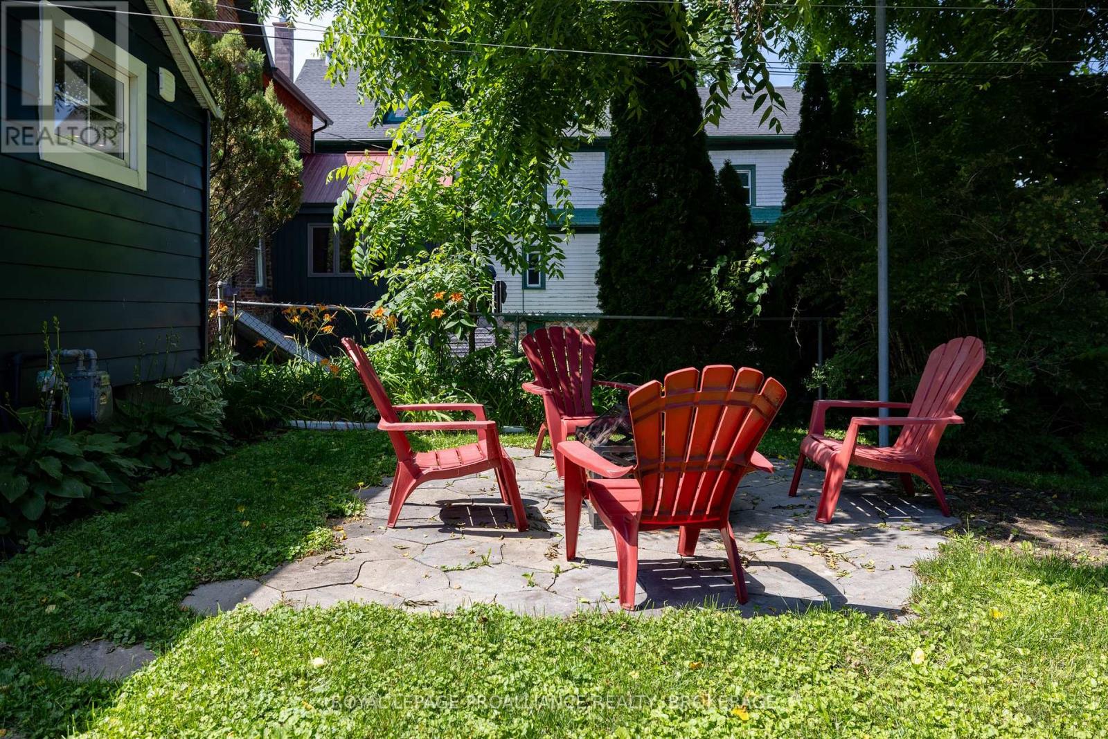 122 South Street, Gananoque, Ontario  K7G 1A2 - Photo 30 - X12384295