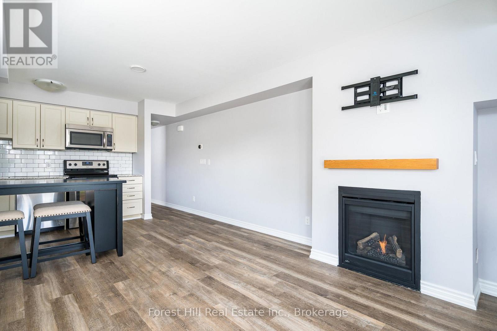 108 - 2 Anchorage Crescent, Collingwood, Ontario  L9Y 0Y6 - Photo 10 - S12384291