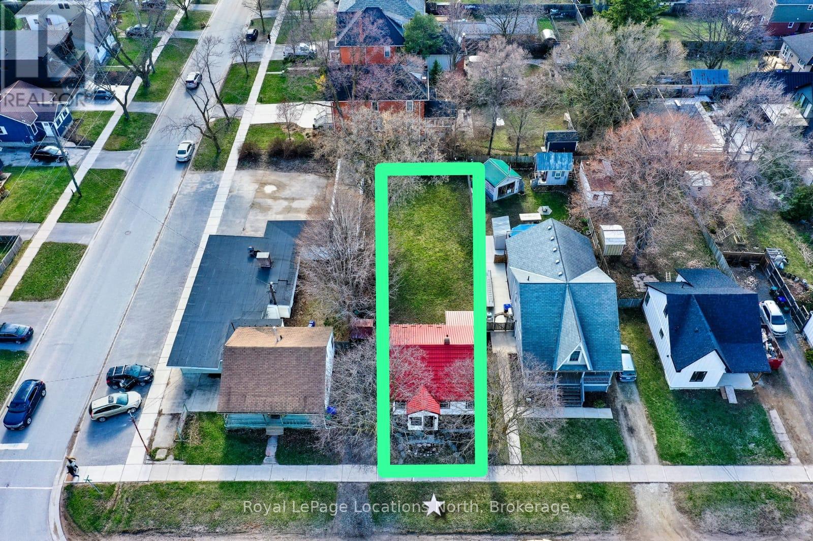 452 Hurontario Street, Collingwood, Ontario  L9Y 2M9 - Photo 2 - S12384297