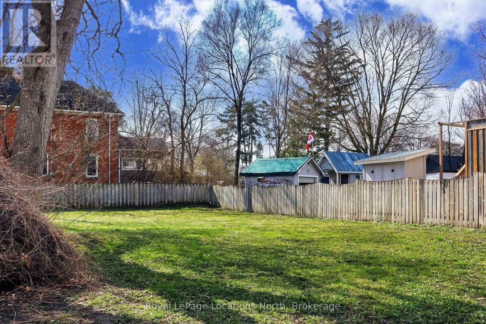 452 Hurontario Street, Collingwood, Ontario  L9Y 2M9 - Photo 3 - S12384297