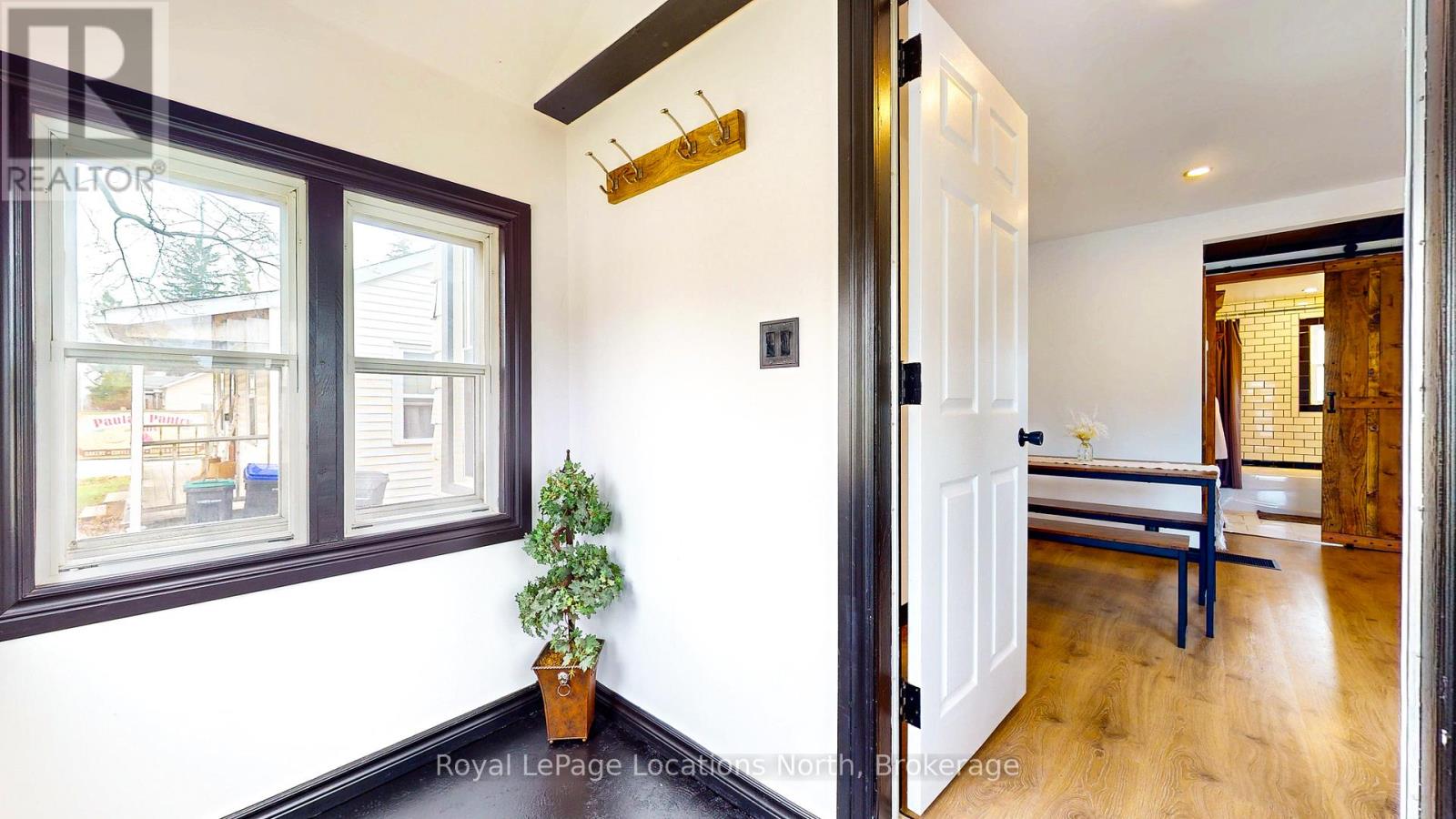 452 Hurontario Street, Collingwood, Ontario  L9Y 2M9 - Photo 4 - S12384297