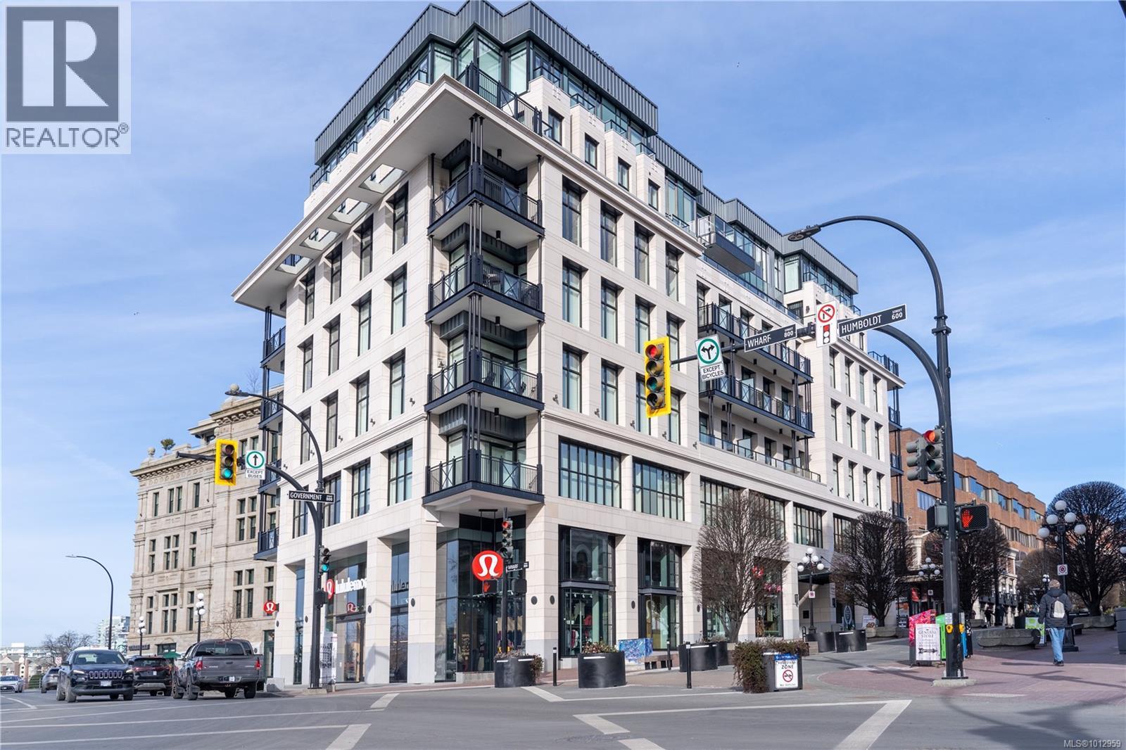 302 888 Government St, Victoria, British Columbia