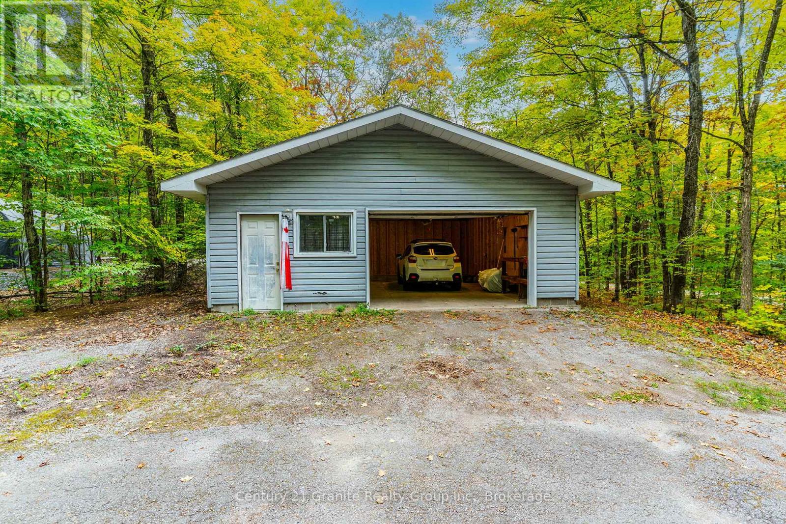 1204 Walker Line Road, Algonquin Highlands, Ontario  K0M 1S0 - Photo 35 - X12384308