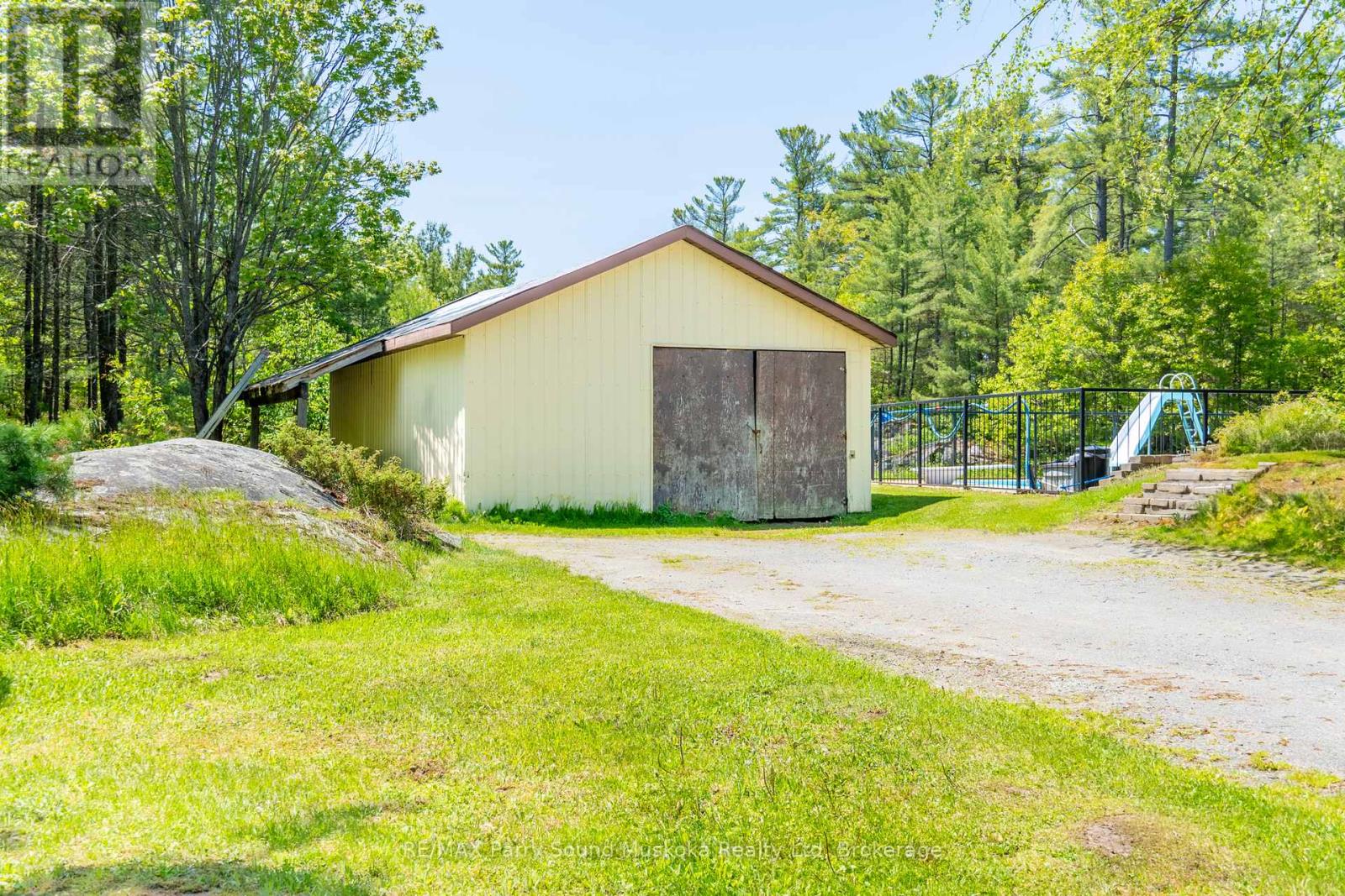 217 South Shore Road, The Archipelago, Ontario  P0G 1K0 - Photo 46 - X12384326