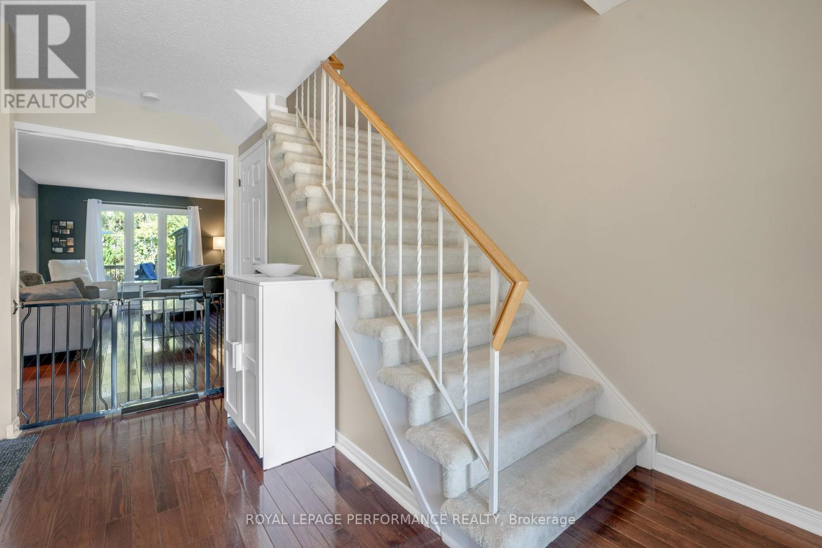 22 Otten Drive, Ottawa, Ontario  K2J 1J2 - Photo 6 - X12384359