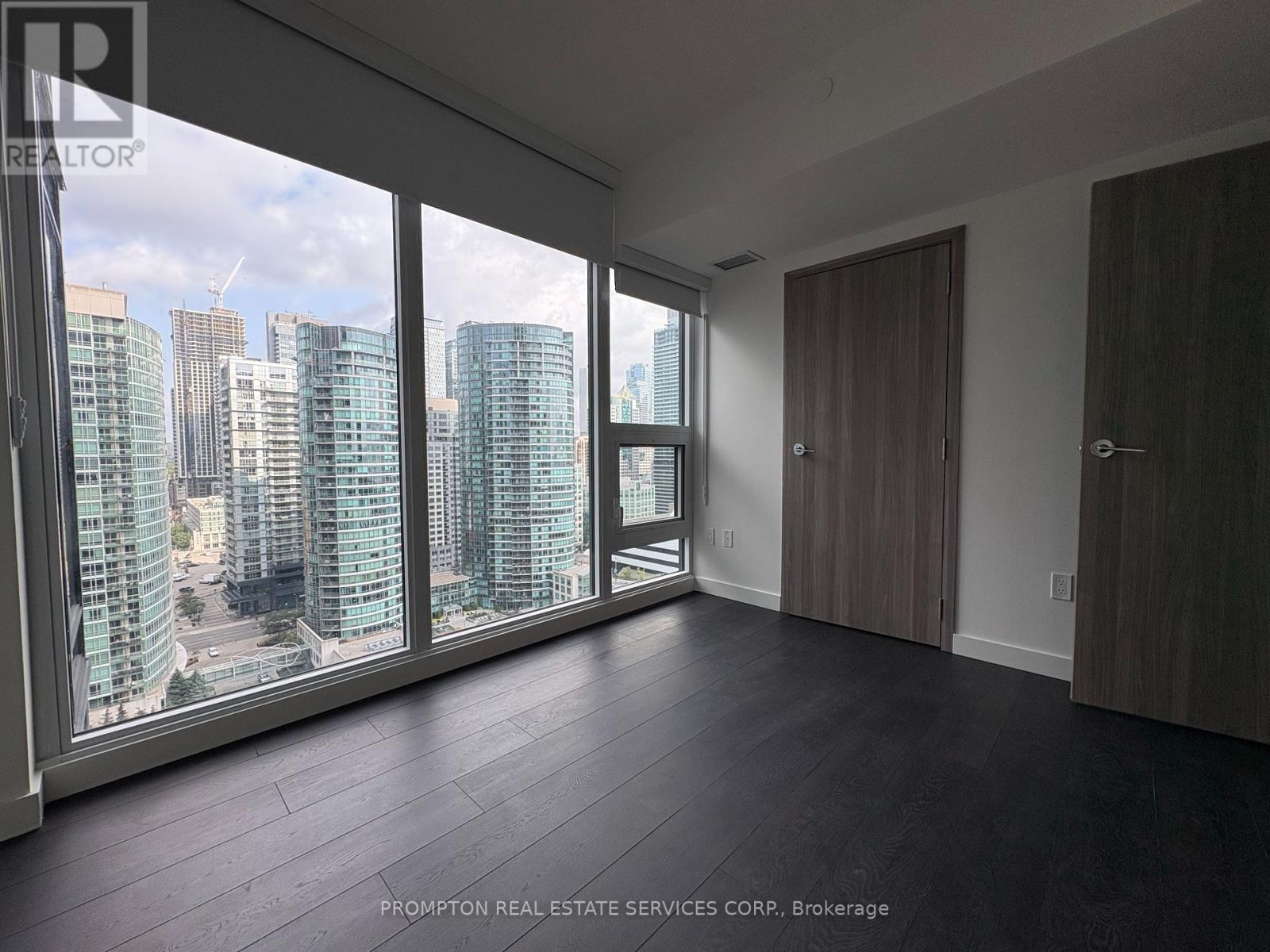 1903 - 1 Concord Cityplace Way, Toronto, Ontario  M5V 0X3 - Photo 3 - C12384223