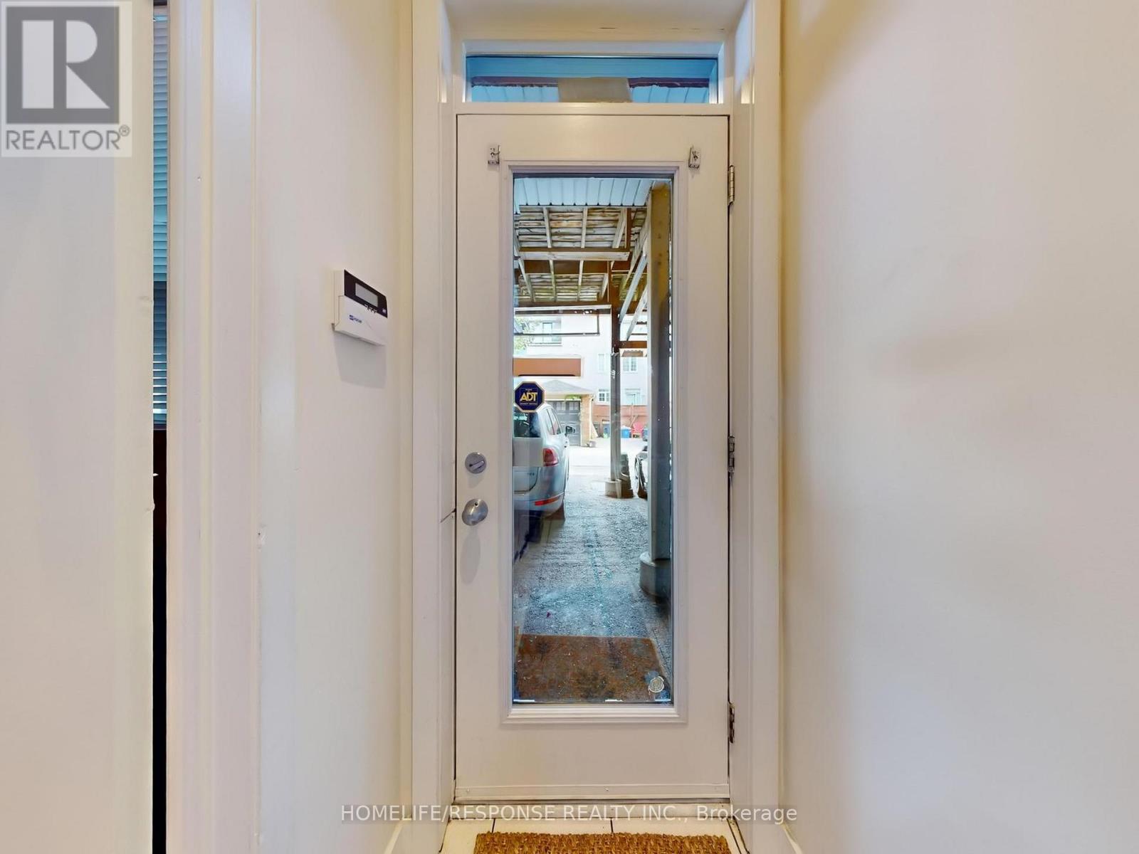 Property at 1095 DUNDAS STREET E image 3