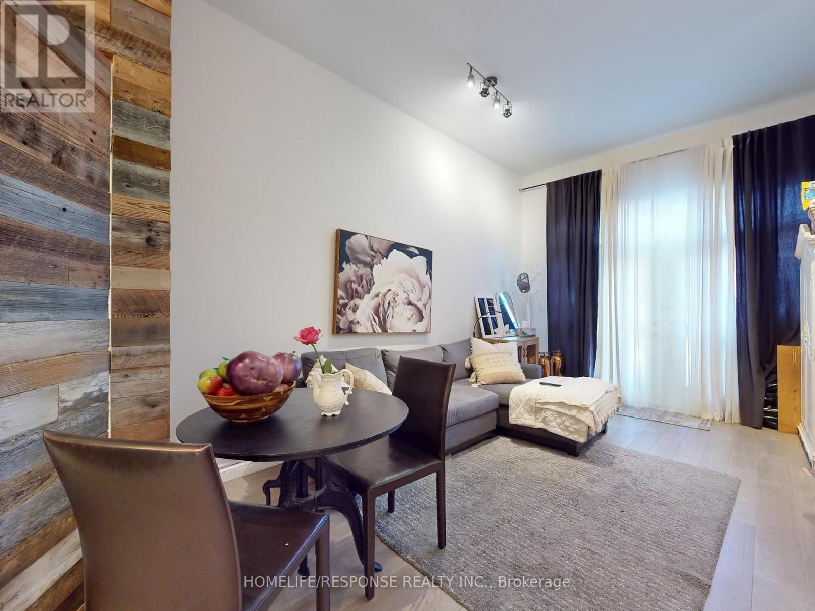 Property at 1095 DUNDAS STREET E image 4