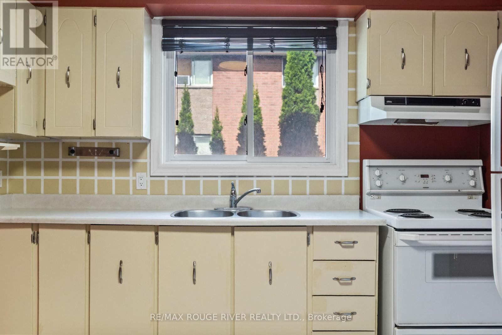 3 - 494 Elgin Street W, Cobourg, Ontario  K9A 4T6 - Photo 10 - X12384303