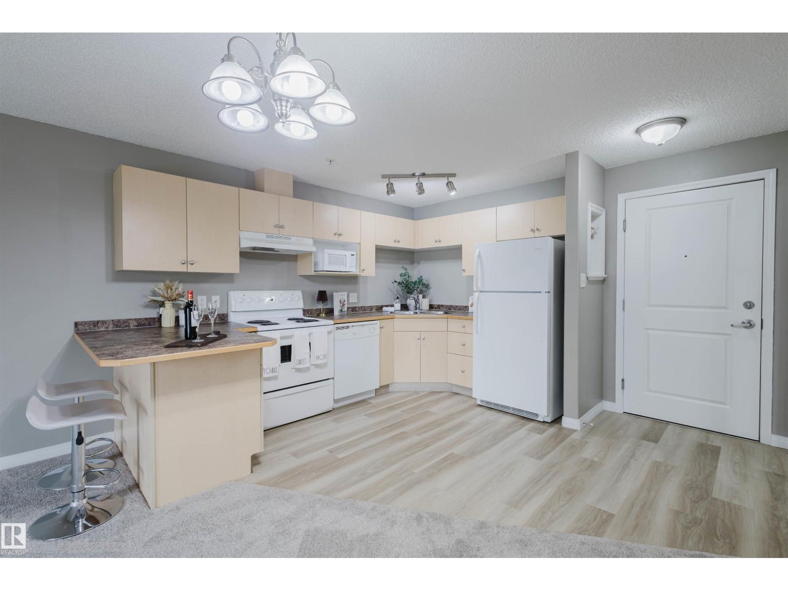 #436 11325 83 ST NW, Edmonton, Alberta