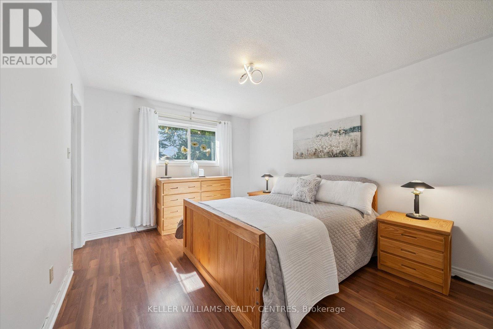 26 Stonehill Boulevard, East Gwillimbury, Ontario  L9N 1E3 - Photo 17 - N12384173