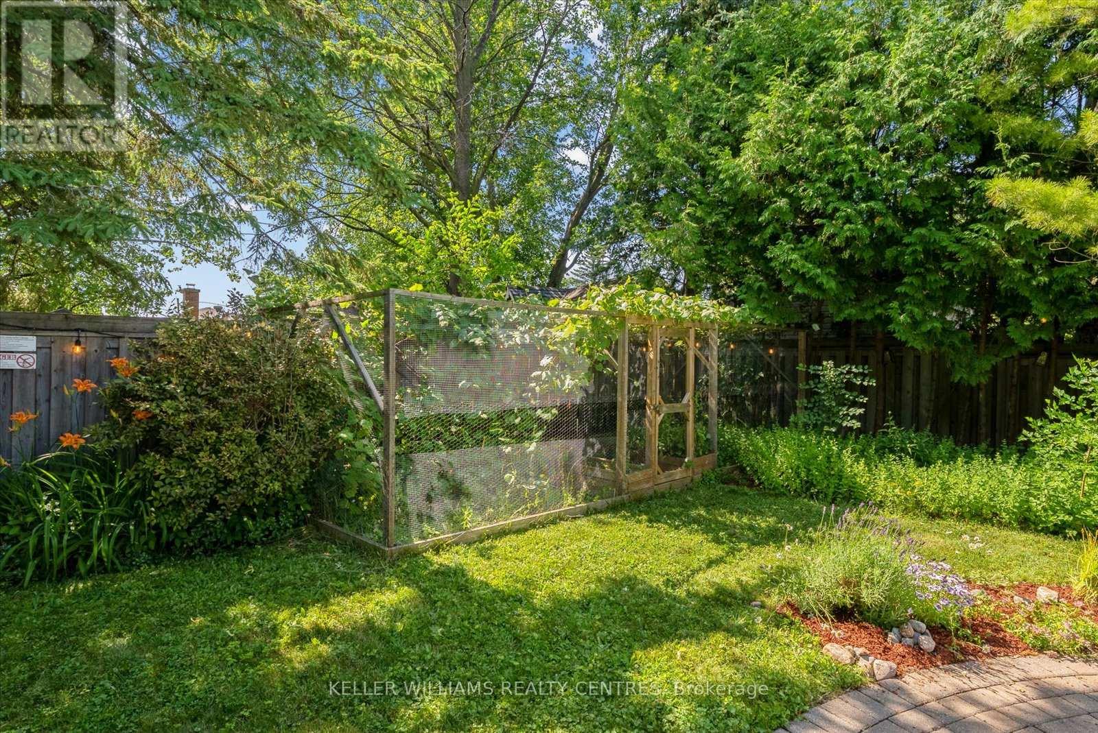 26 Stonehill Boulevard, East Gwillimbury, Ontario  L9N 1E3 - Photo 41 - N12384173
