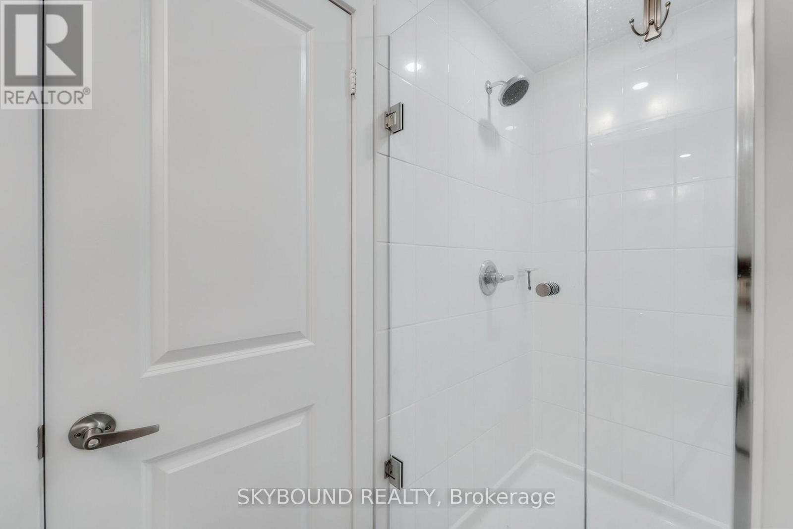 1818 Donald Cousens Parkway, Markham, Ontario  L6B 0V5 - Photo 22 - N12384203