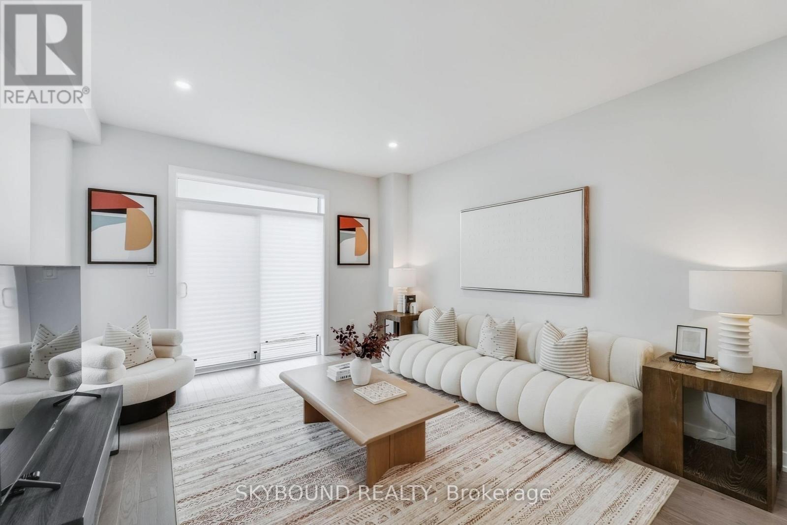1818 Donald Cousens Parkway, Markham, Ontario  L6B 0V5 - Photo 7 - N12384203