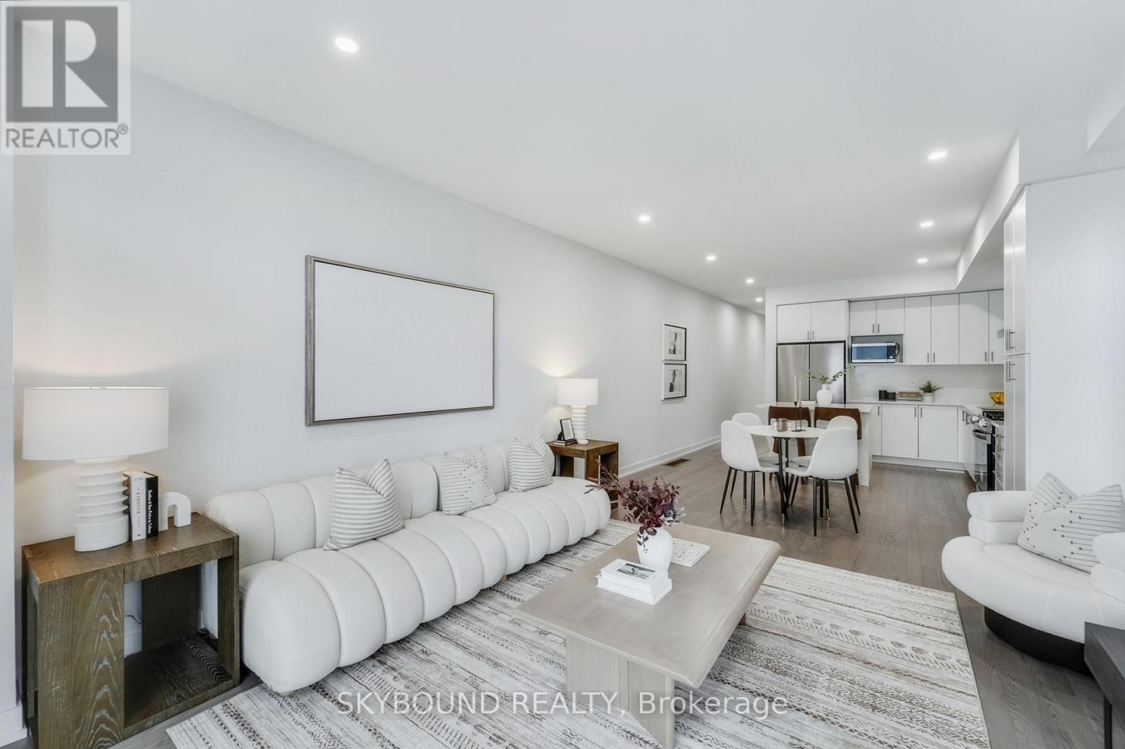 1818 Donald Cousens Parkway, Markham, Ontario  L6B 0V5 - Photo 8 - N12384203