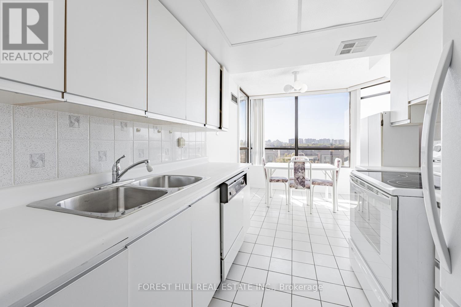 609 - 7420 Bathurst Street, Vaughan, Ontario  L4J 6X4 - Photo 11 - N12384209