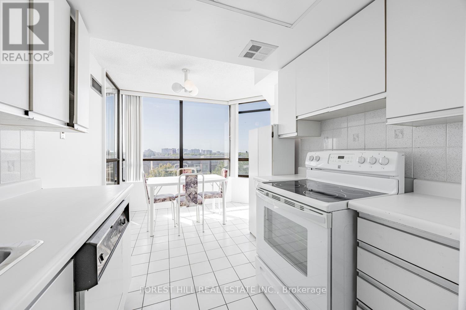 609 - 7420 Bathurst Street, Vaughan, Ontario  L4J 6X4 - Photo 12 - N12384209