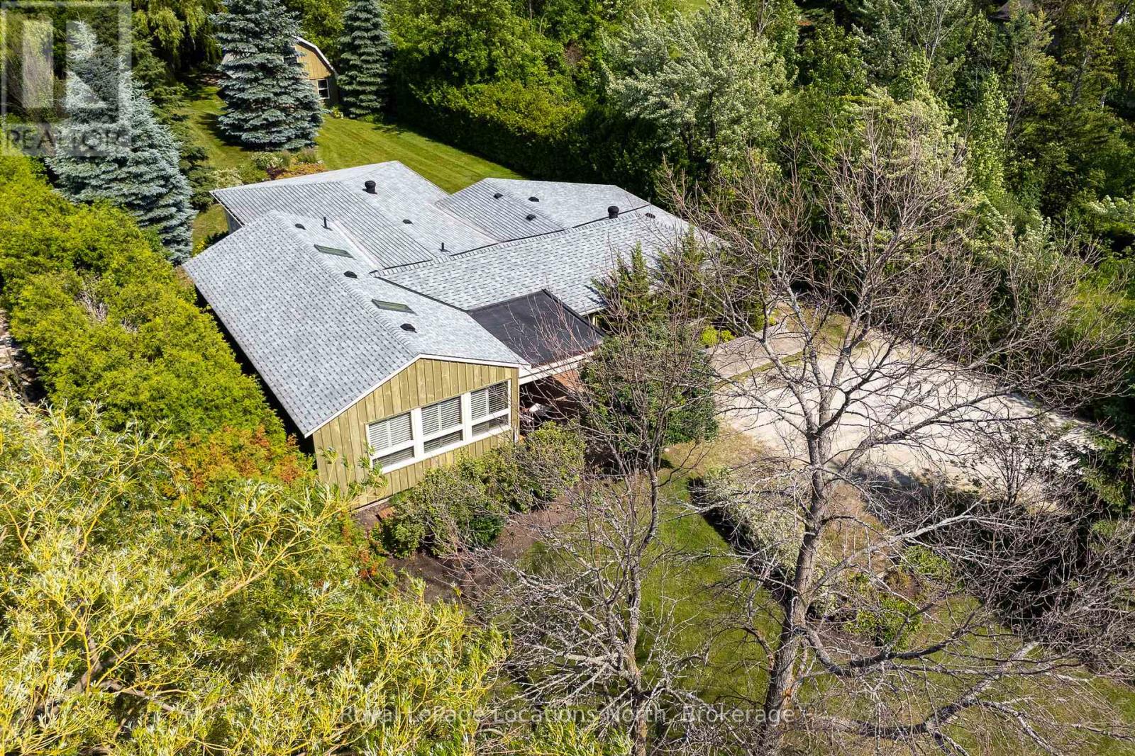 795853 Grey 19 Road, Collingwood, Ontario  L9Y 3Y9 - Photo 41 - S12384368