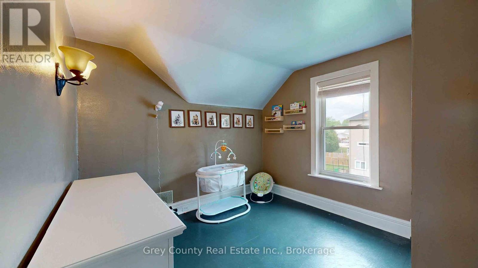 124 Lorne Street, Grey Highlands, Ontario  N0C 1H0 - Photo 34 - X12384426