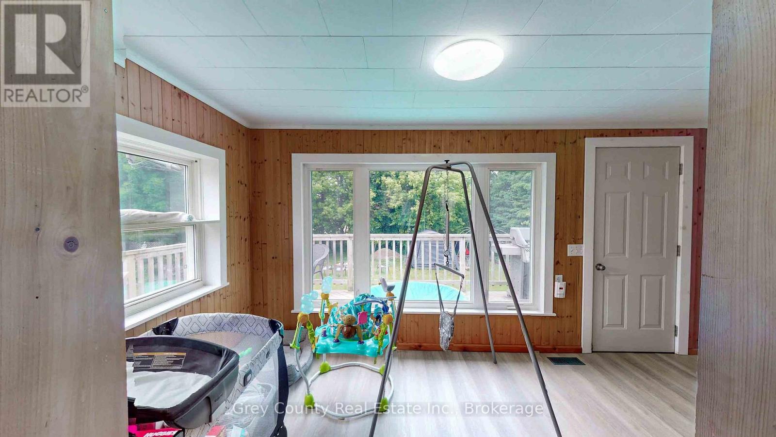 124 Lorne Street, Grey Highlands, Ontario  N0C 1H0 - Photo 19 - X12384426